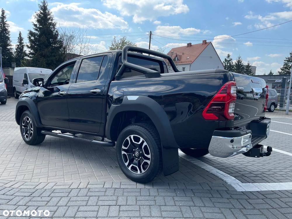 Toyota Hilux 2.8 D-4D Double Cab Invincible Sport 4x4 - 11