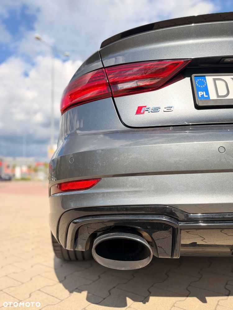 Audi RS3 Limousine - 35