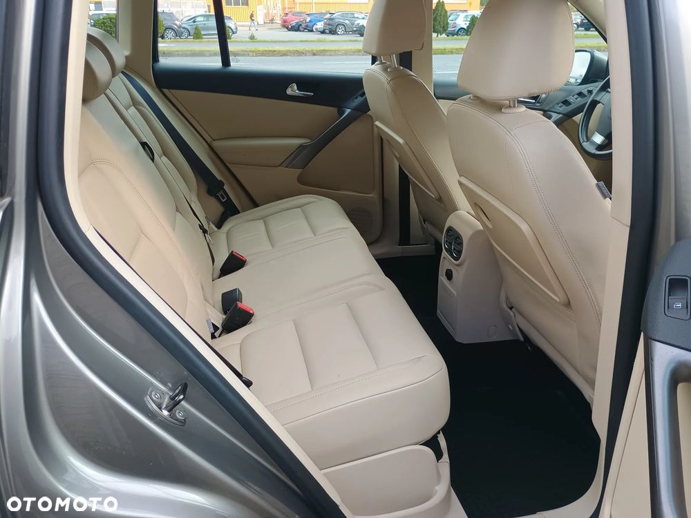 Volkswagen Tiguan - 8