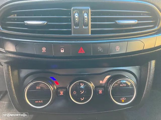 Fiat Tipo 1.3 M-Jet Easy J17 - 20