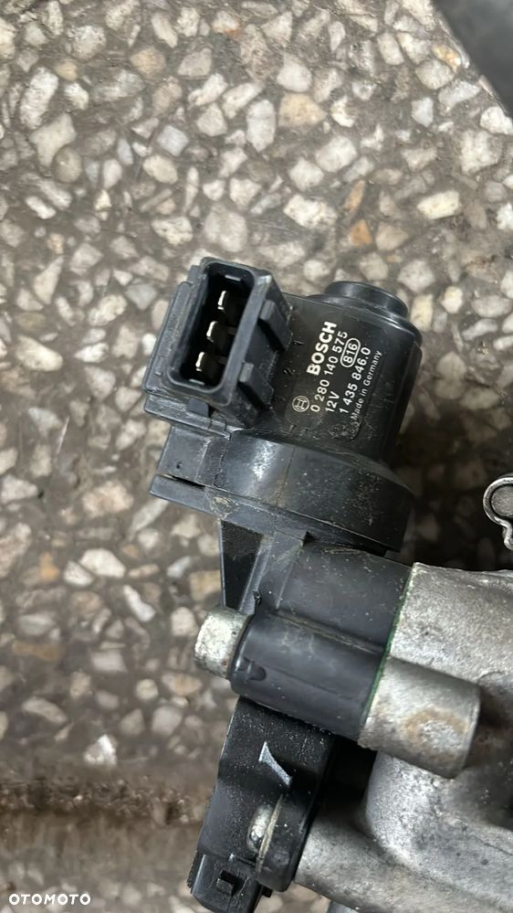 przepustnica  BMW E46 1432058 1.9  (34/2) - 2