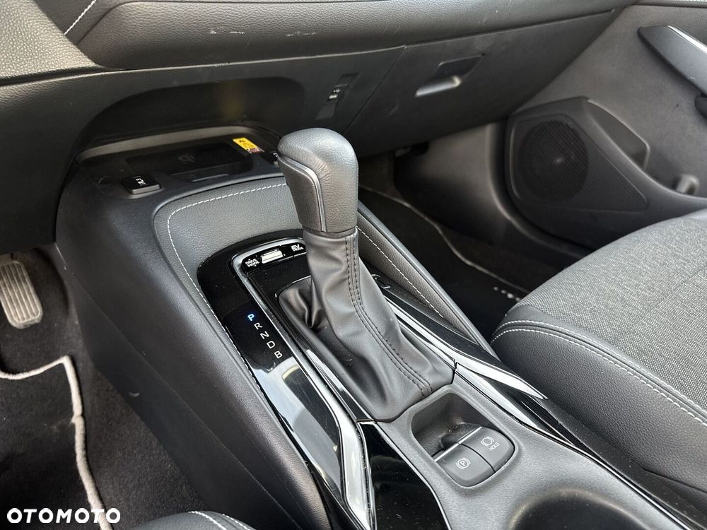 Toyota Corolla 1.8 Hybrid Style - 22