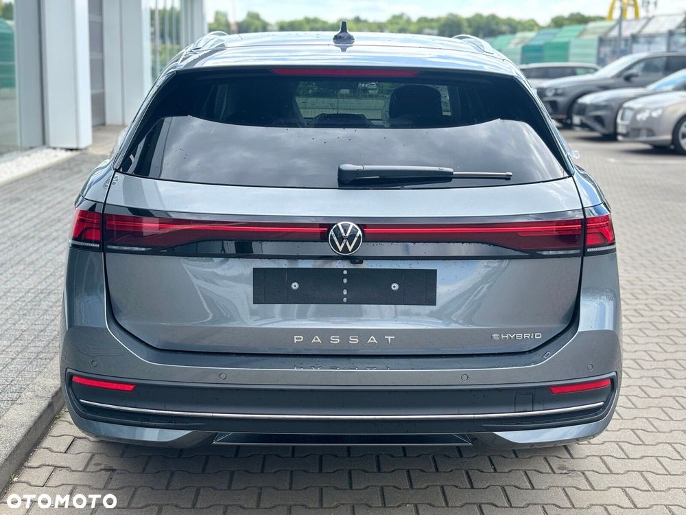 Volkswagen Passat Variant - 8