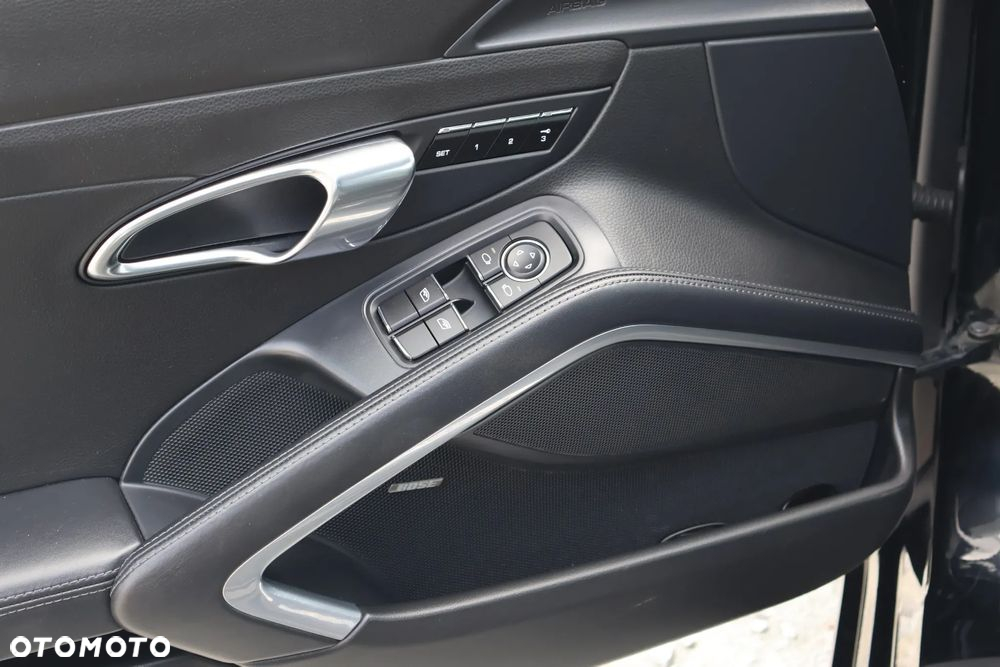 Porsche 911 Carrera PDK - 29