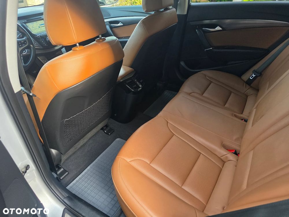 Hyundai i40 Kombi 2.0 Automatik Premium - 27