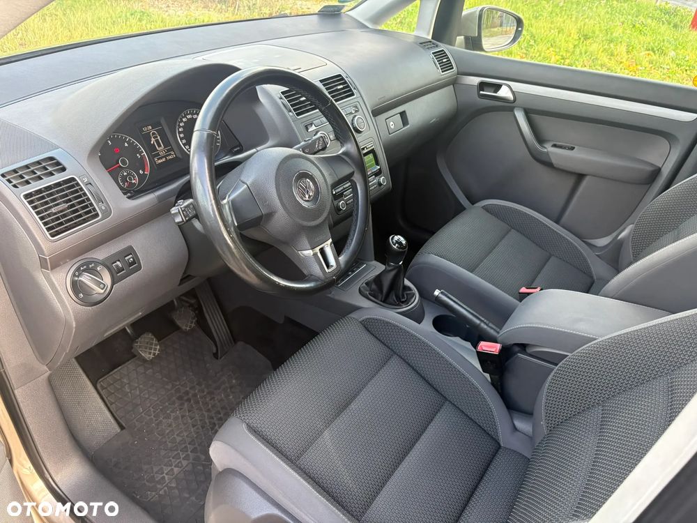 Volkswagen Touran 1.6 TDI DPF Comfortline - 9