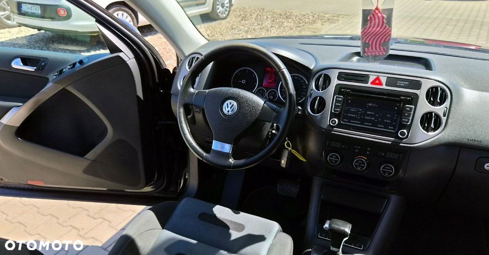 Volkswagen Tiguan - 6