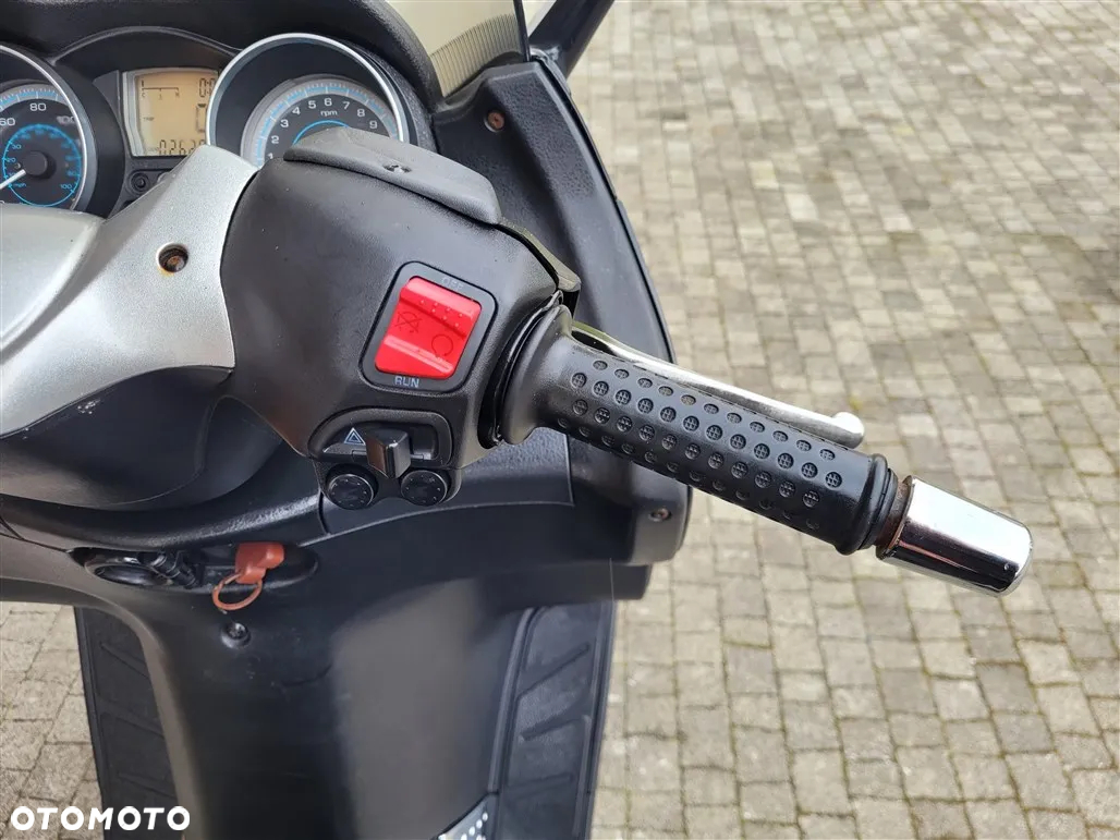 Piaggio Xevo - 9