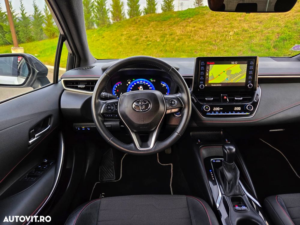 Toyota Corolla 1.8 Hybrid Business Edition - 17