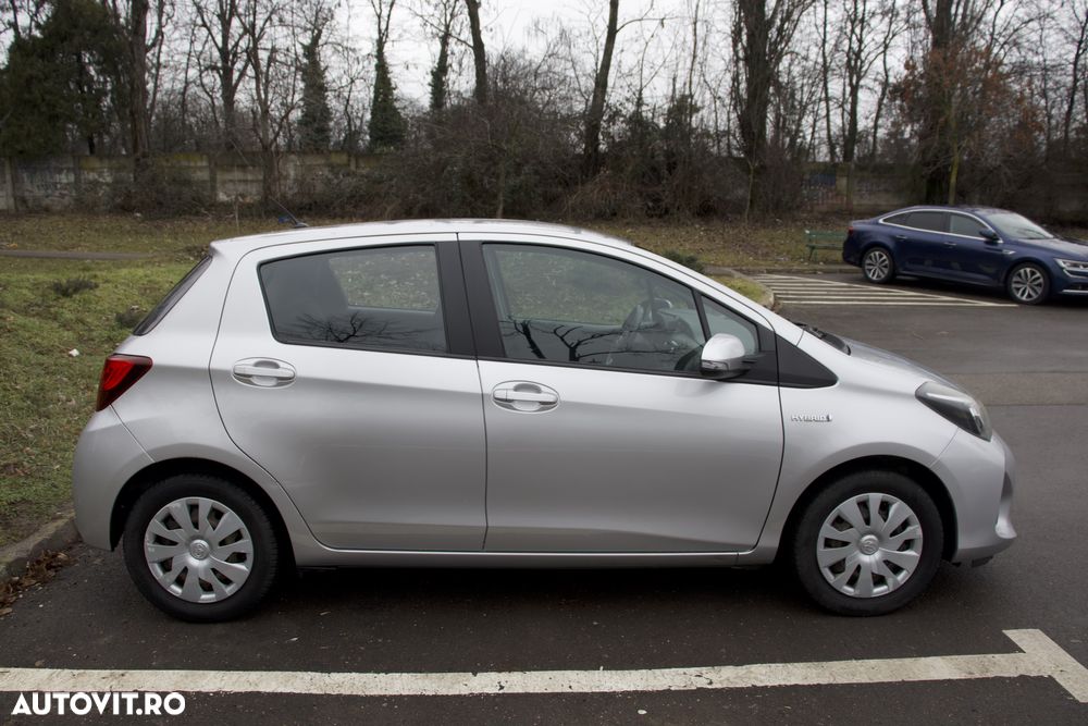 Toyota Yaris - 5