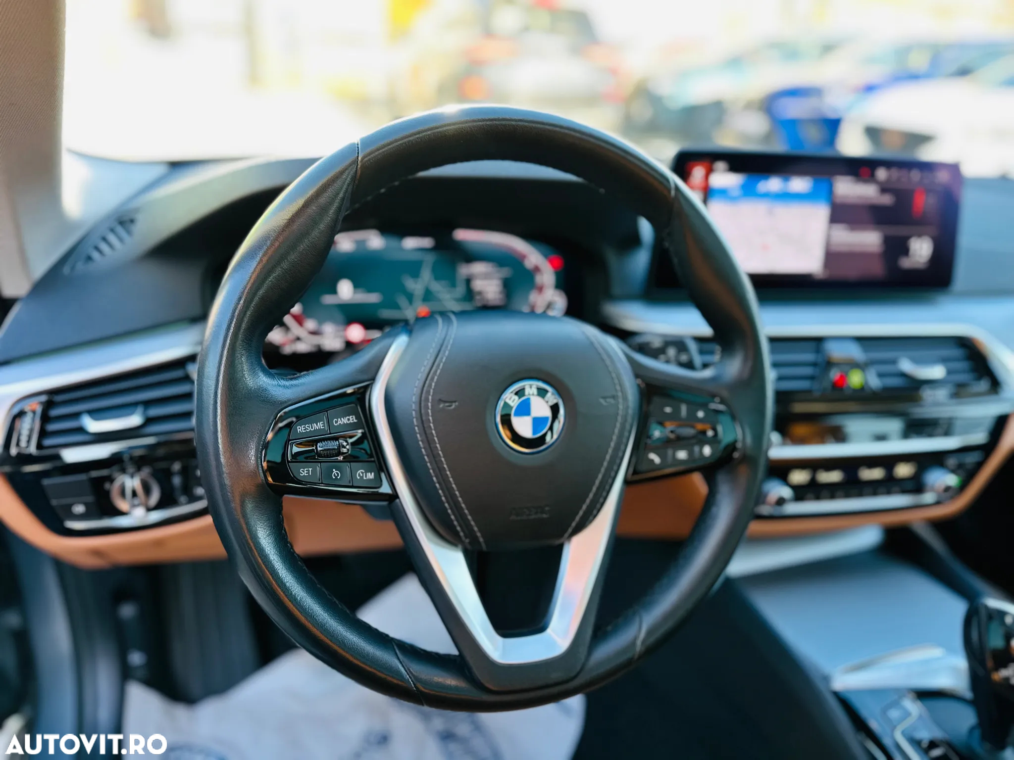 BMW Seria 5 530e xDrive Touring Aut. - 17