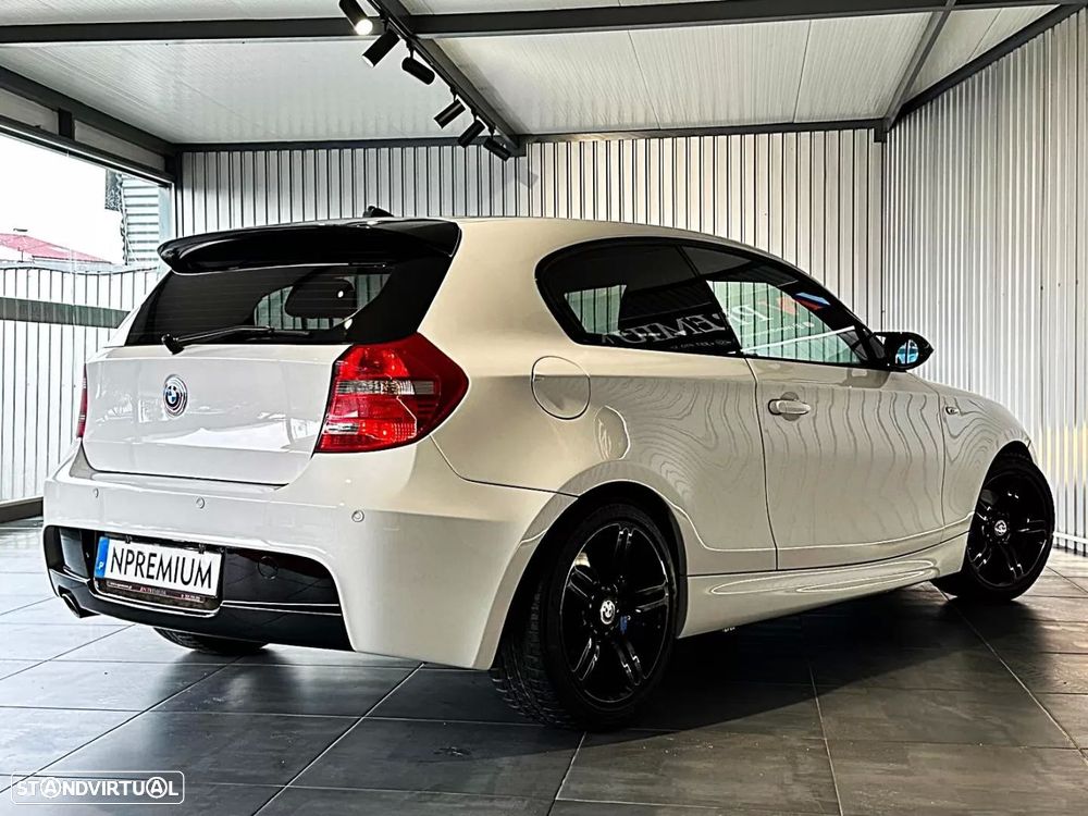 BMW 118 d Pack M - 16