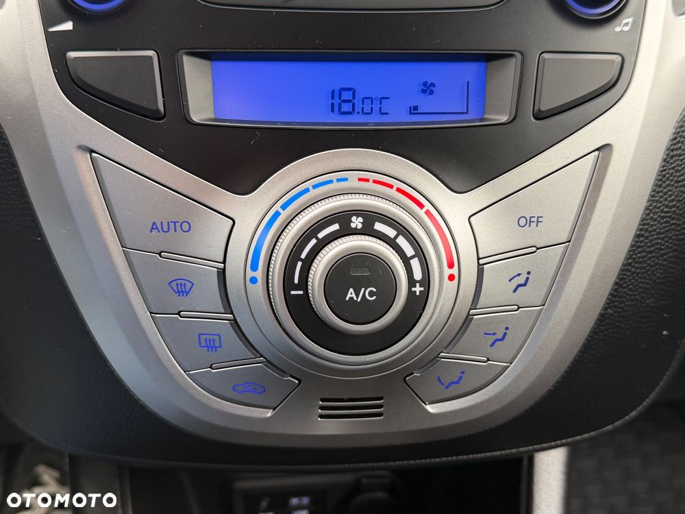 Hyundai ix20 1.4 blue - 34