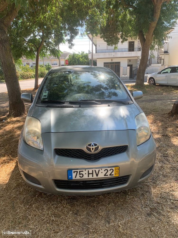 Toyota Yaris 1.0 VVT-i AC Manual - 2