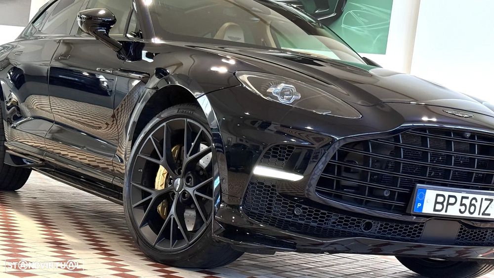 Aston Martin DBX 707 - 6