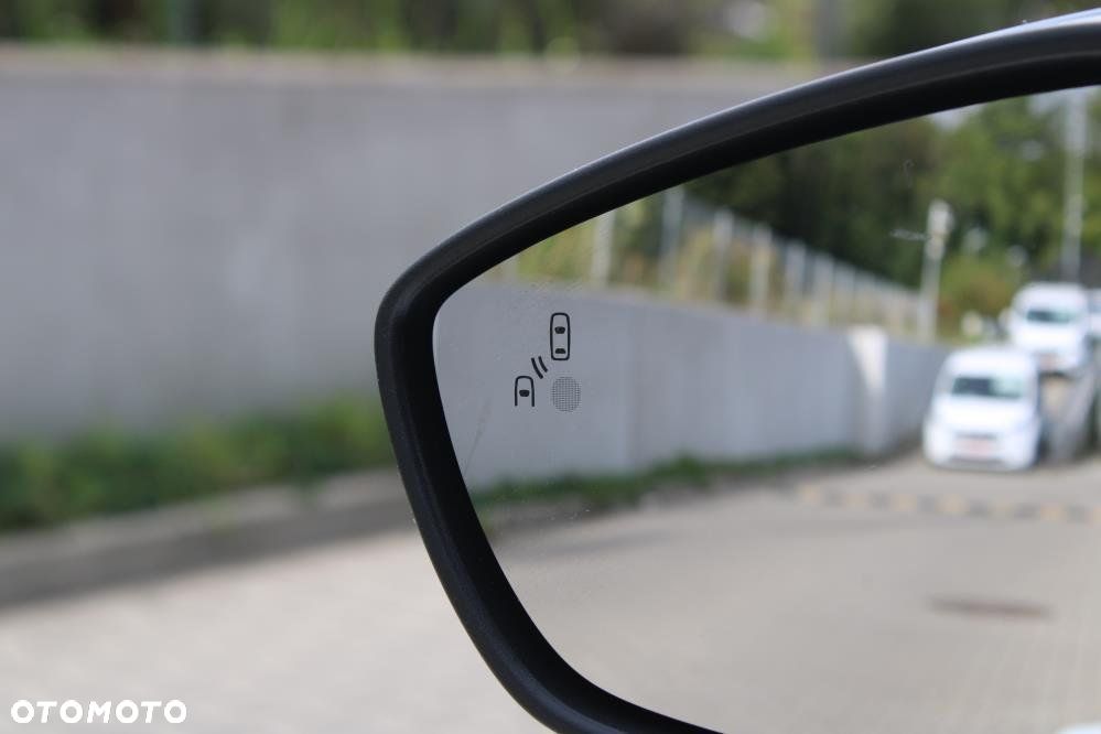 Ford Focus - 24