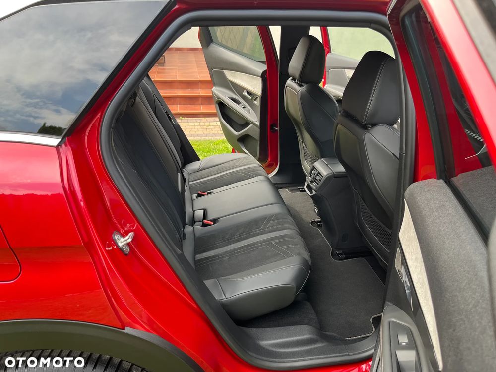 Peugeot 3008 BlueHDi 130 Stop & Start EAT8 GT Pack - 29