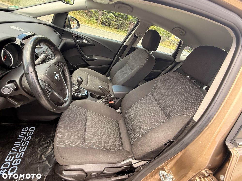 Opel Astra 1.6 Active - 23