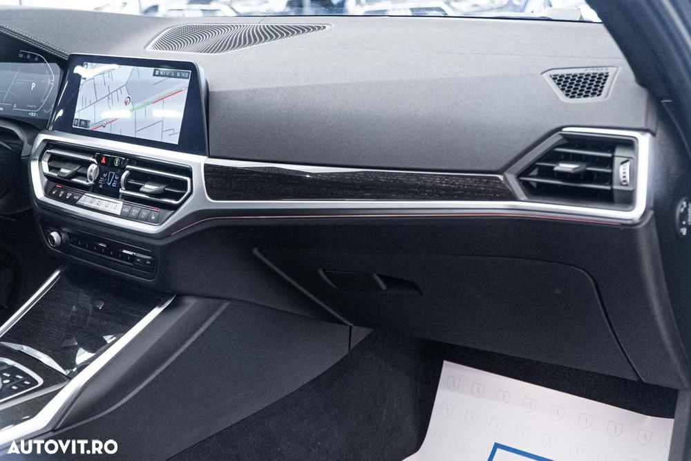 BMW Seria 3 318i Aut. Sport Line - 37