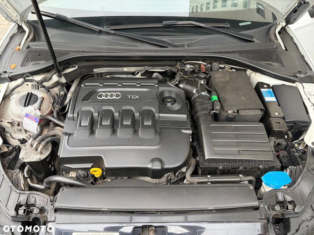 Audi A3 Sportback 2.0 TDI S line Sportpaket - 17