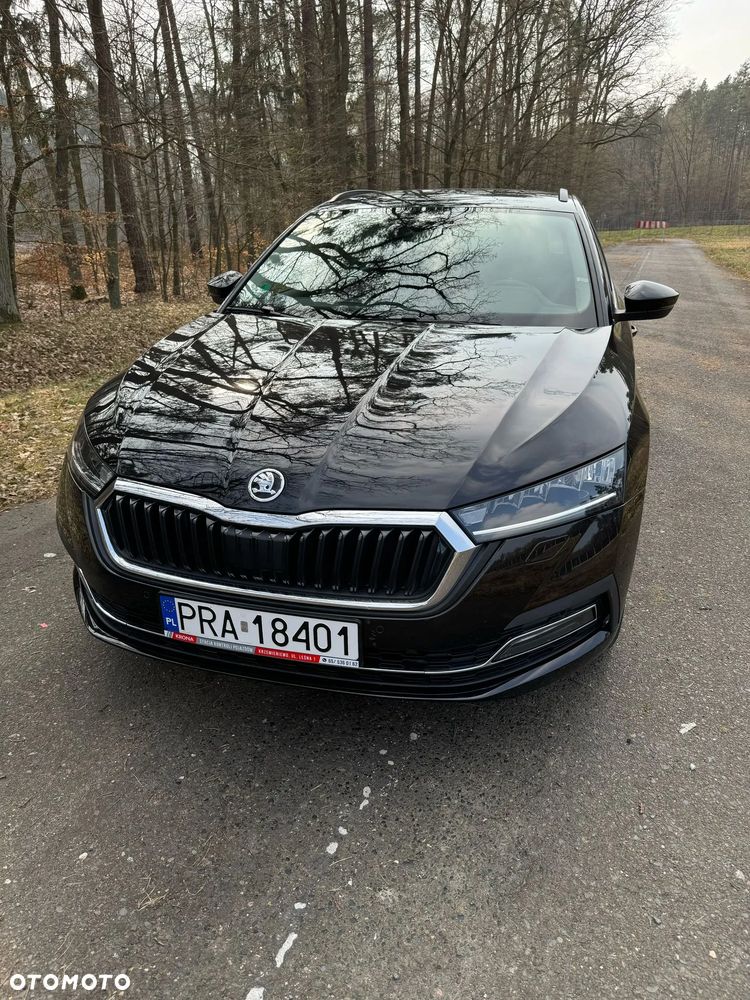 Skoda Octavia 2.0 TDI DSG Clever - 2