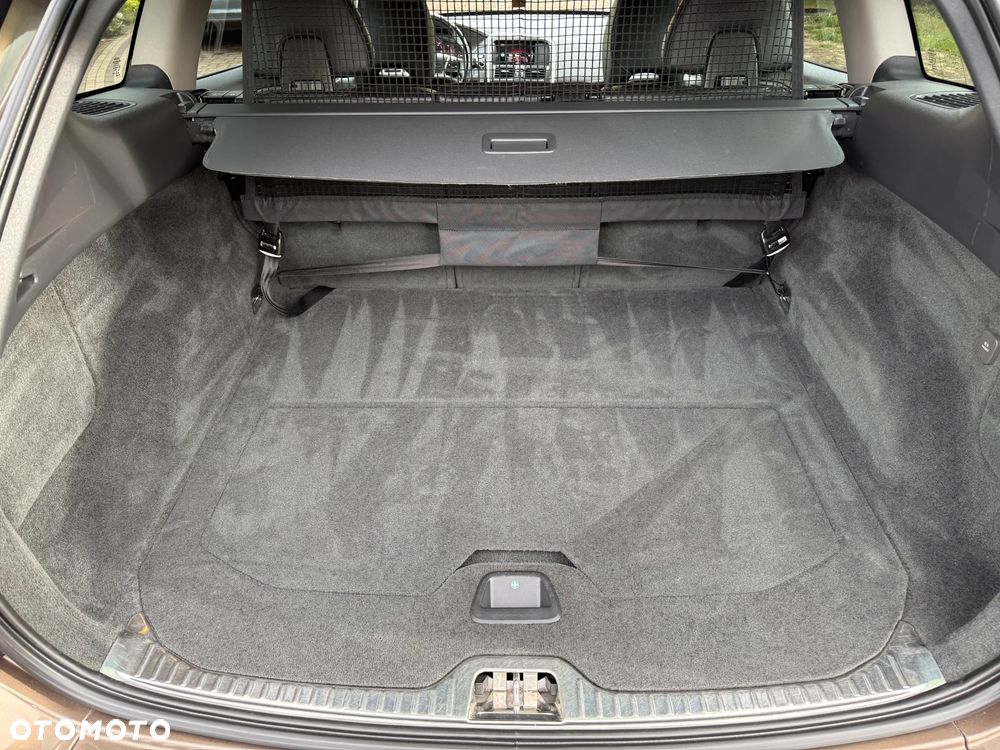 Volvo XC 60 D4 AWD Summum - 22