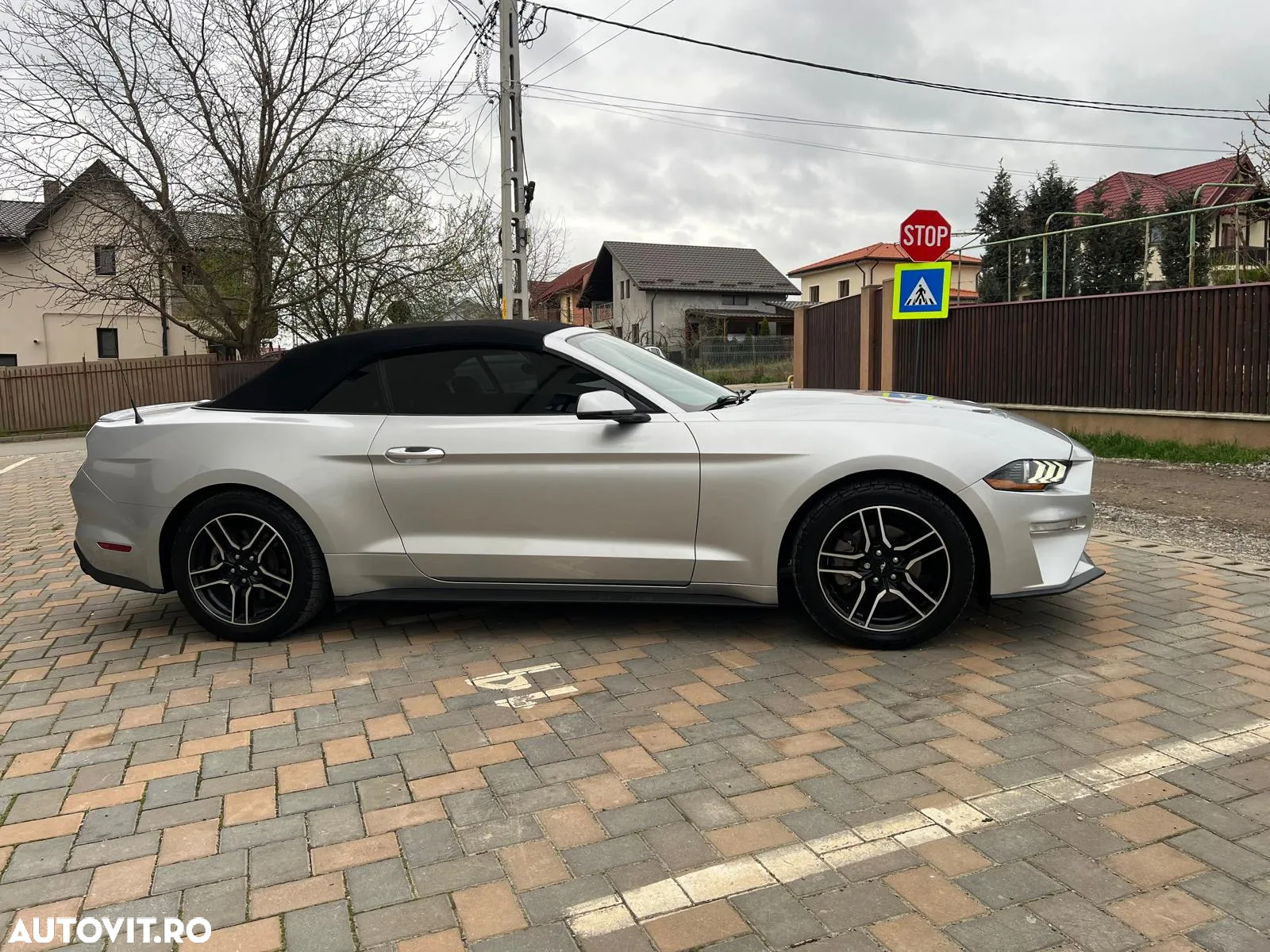 Ford Mustang Cabrio 2.3 Eco Boost - 4
