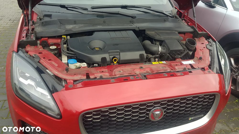 Jaguar E-Pace D150 AWD R-Dynamic S - 15
