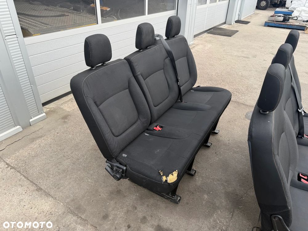 Trafic III Vivaro B 1,6 DCI 14-20r  fotele kanapy 6 os -dwie ławki - 3
