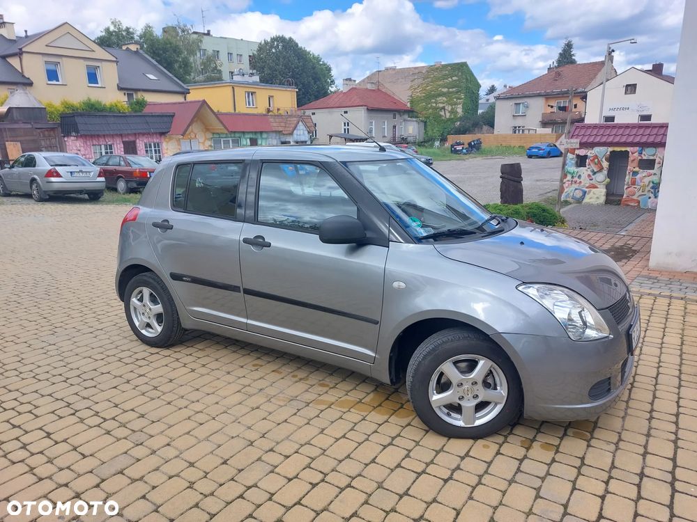 Suzuki Swift - 5
