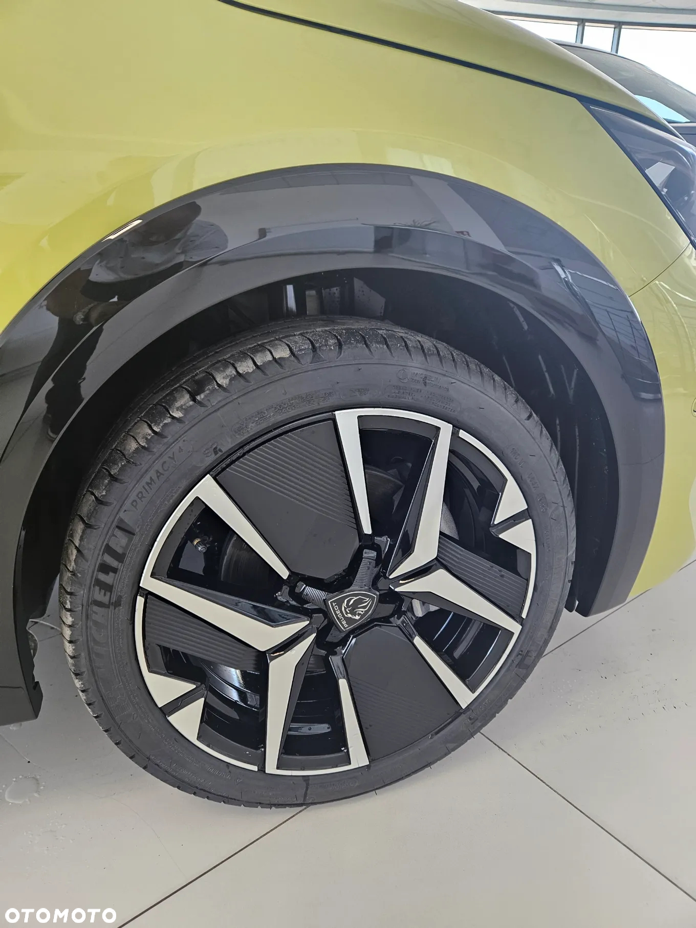 Peugeot 208 1.2 mHEV GT - 12