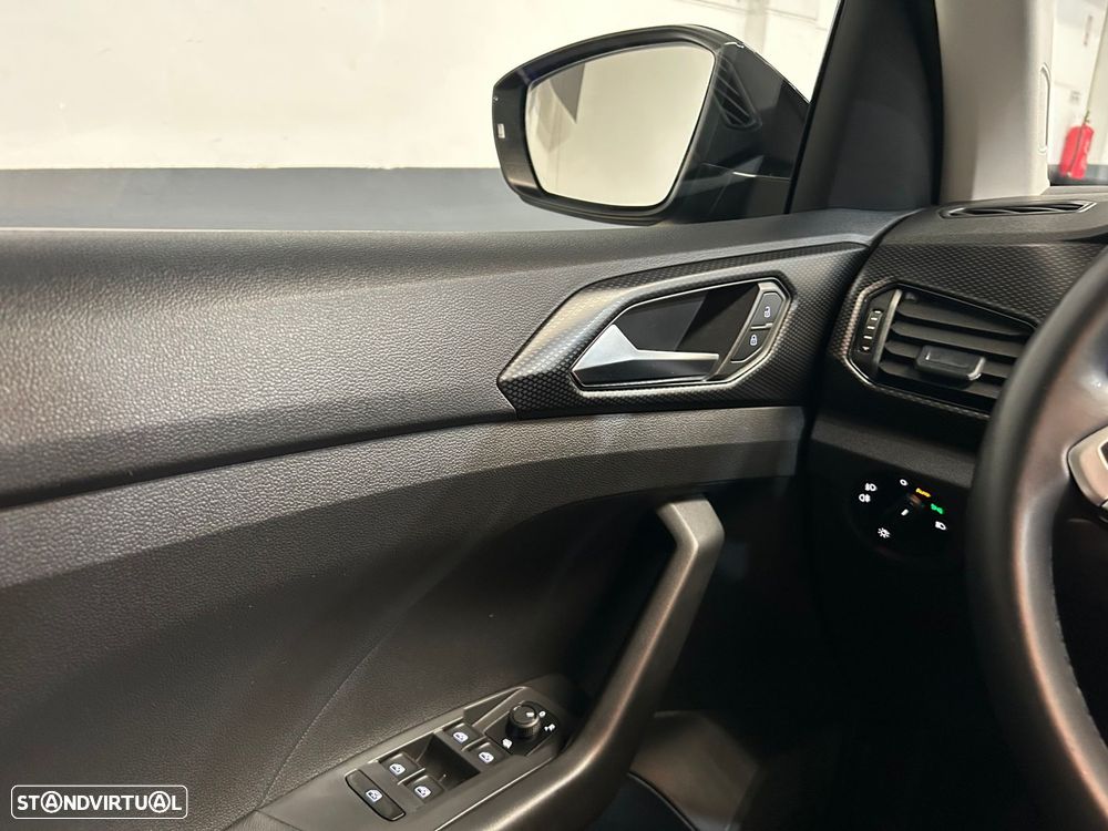 VW T-Cross 1.0 TSI Life - 35