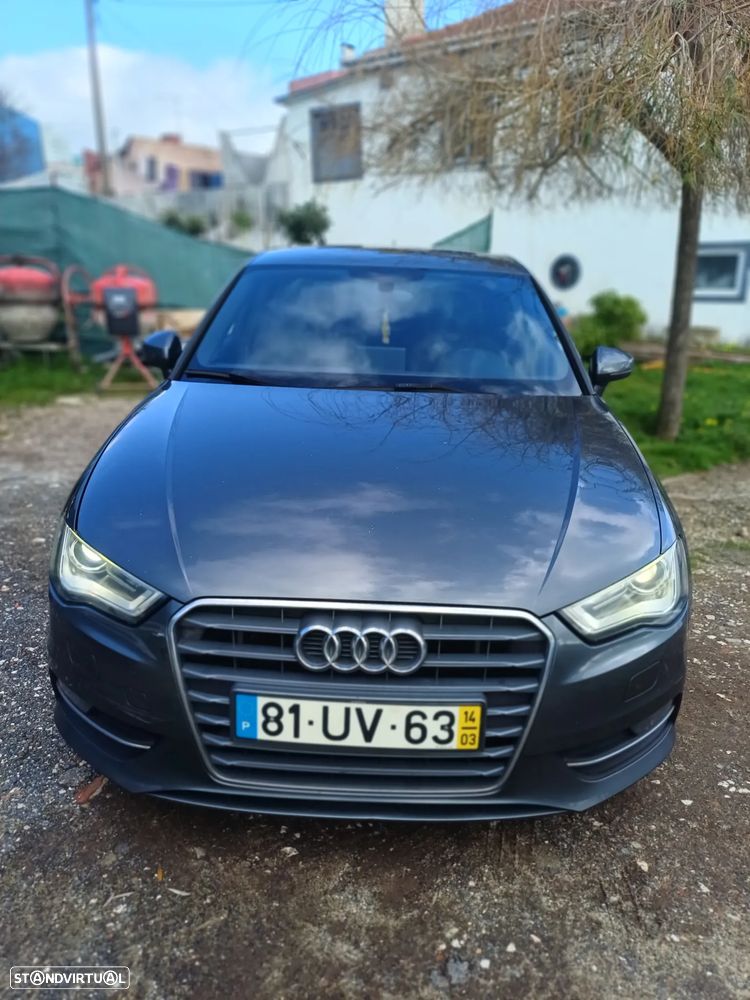 Audi A3 Sportback 1.6 TDI S-line - 1
