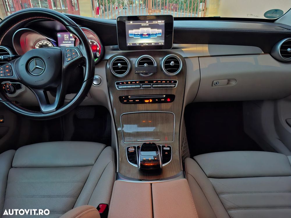 Mercedes-Benz C - 9