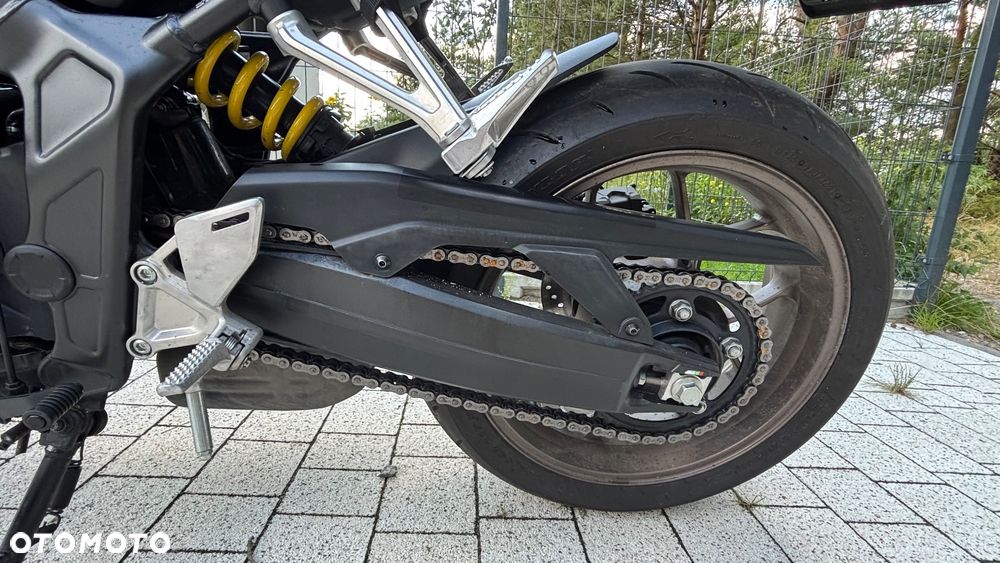 Honda CB - 8