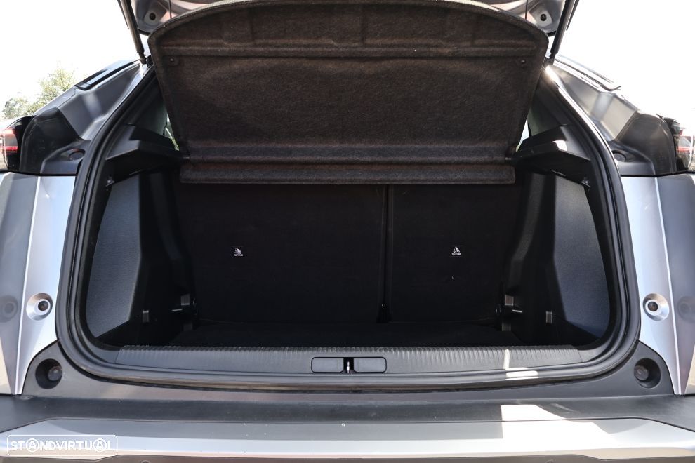 Peugeot 2008 1.2 Hybrid Allure e-DCS6 - 19