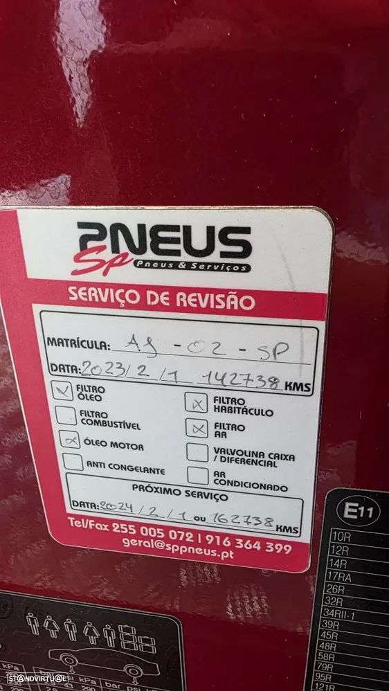 Jaguar XE 2.0 D R-Sport - 49