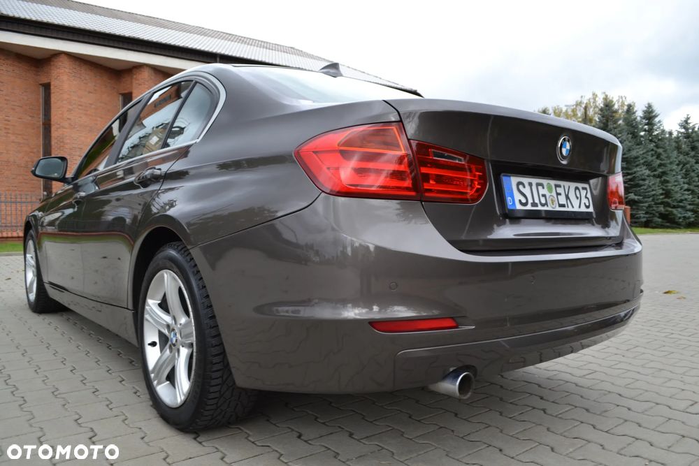BMW Seria 3 - 16