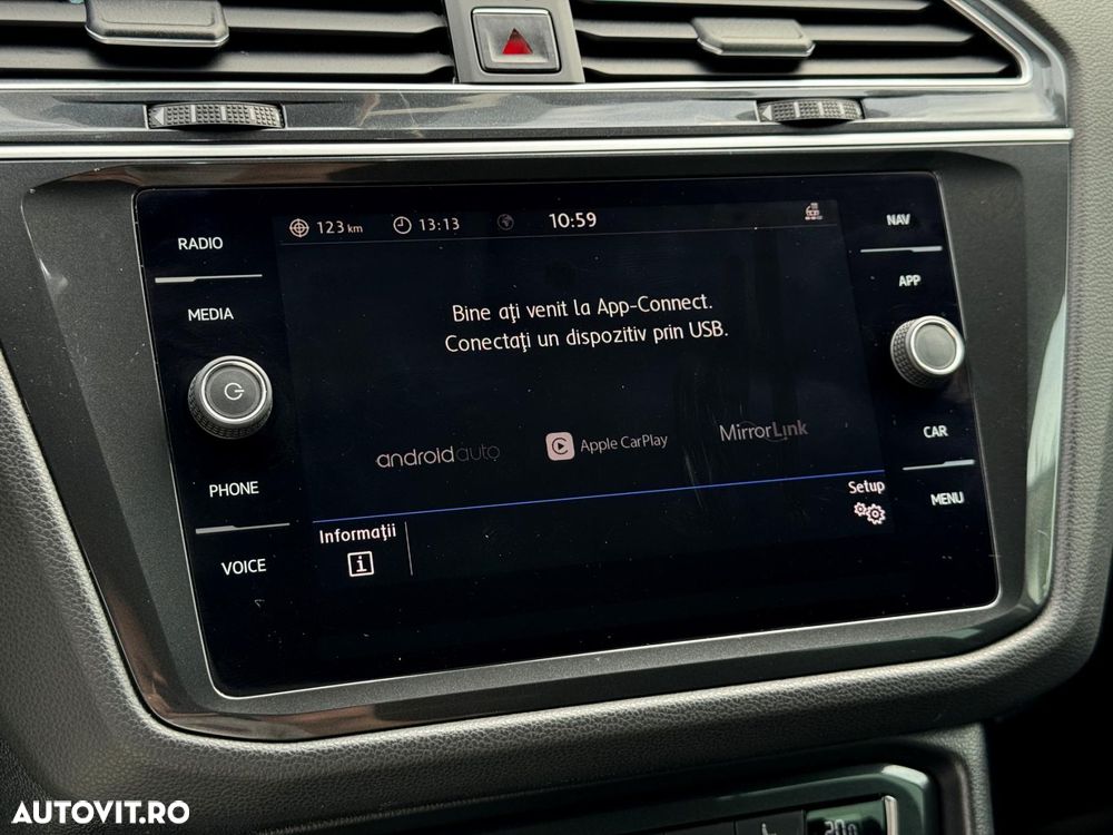 VOLKSWAGEN Tiguan 2018 — imagine 32