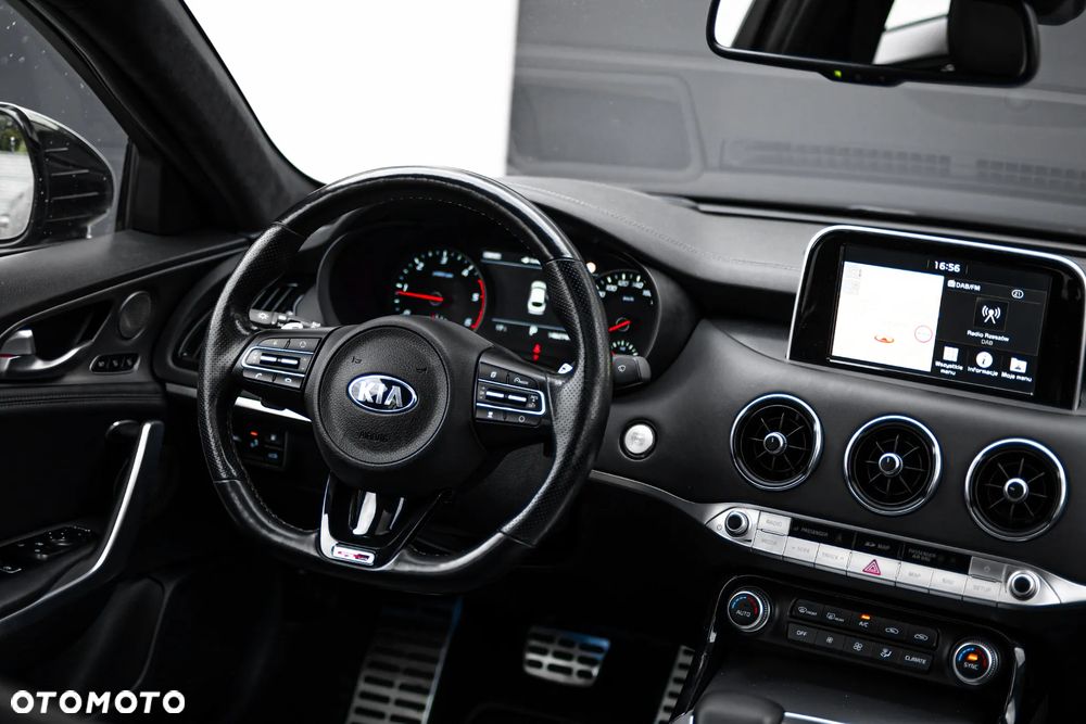 Kia Stinger 2.0 T-GDI GT Line - 12