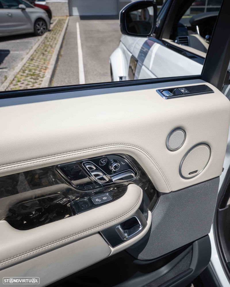 Land Rover Range Rover 3.0 i6 LWB Autobiography - 37