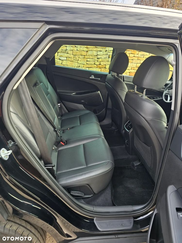 Hyundai Tucson 1.6 GDI BlueDrive GO 2WD - 23