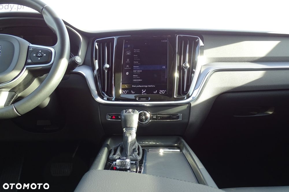 Volvo V60 T4 Geartronic Momentum - 36