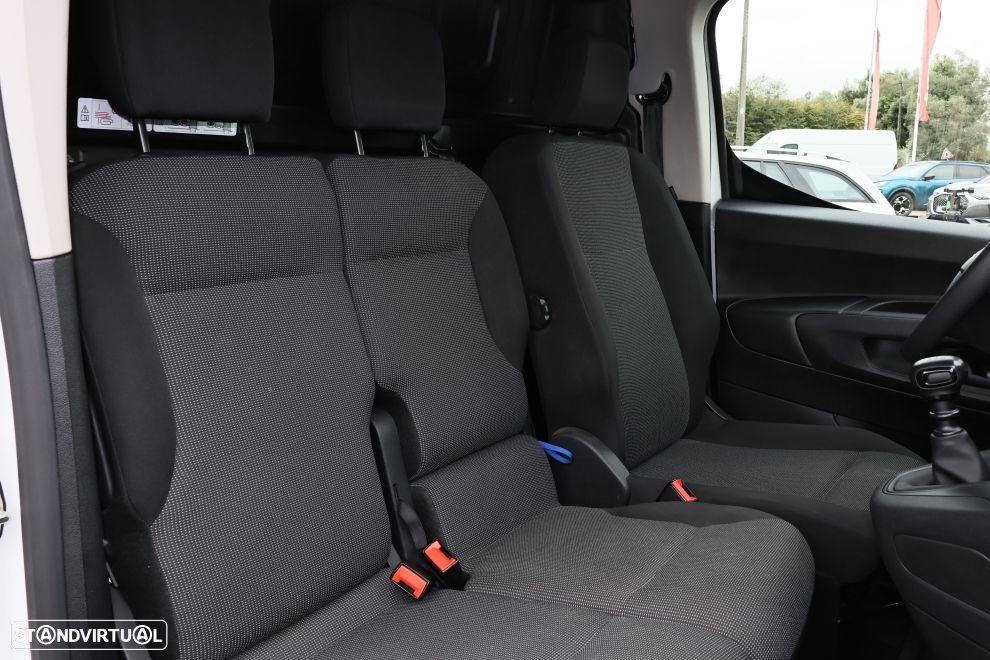 Opel Combo Cargo 1.5 D - 11