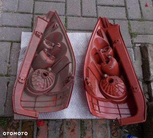 MAZDA 5 I LEWA I PRAWA TYLNA LAMPA ORYGINAŁ - 2