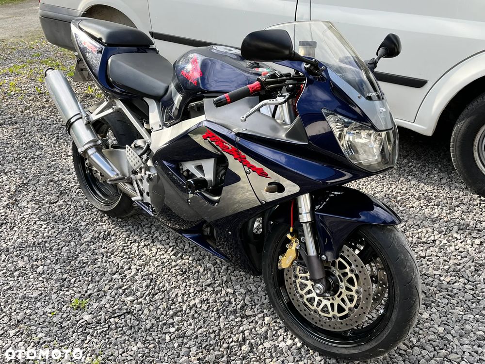 Honda CBR - 1