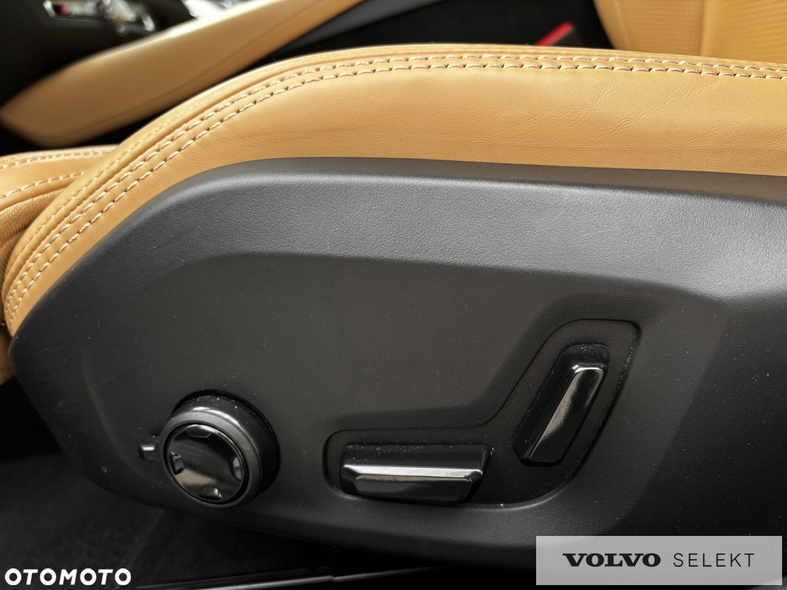 Volvo V90 Cross Country - 10