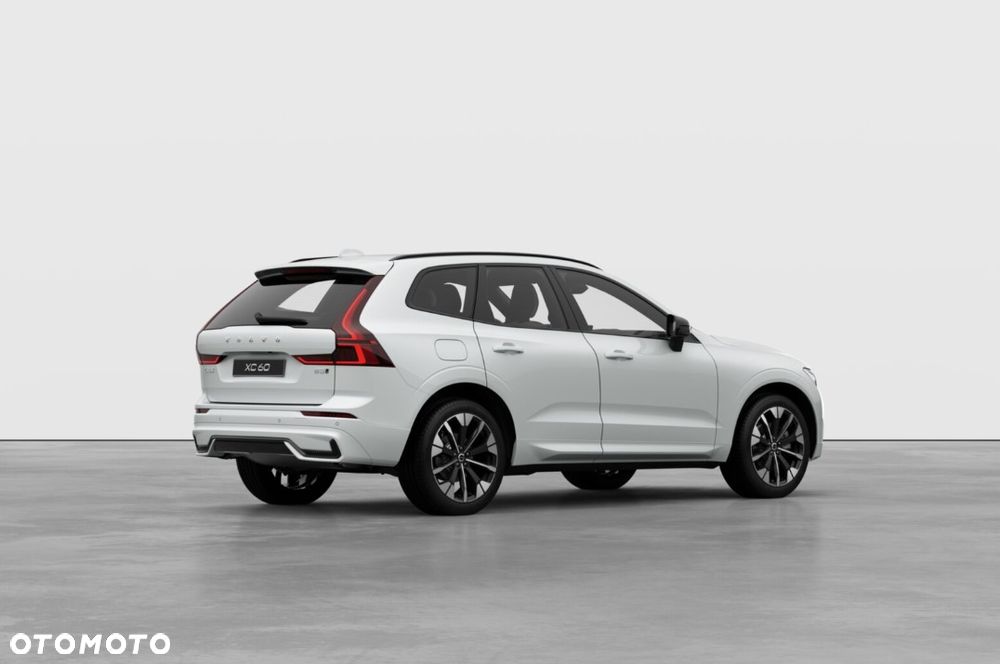 Volvo XC 60 B5 B AWD Plus Dark - 8