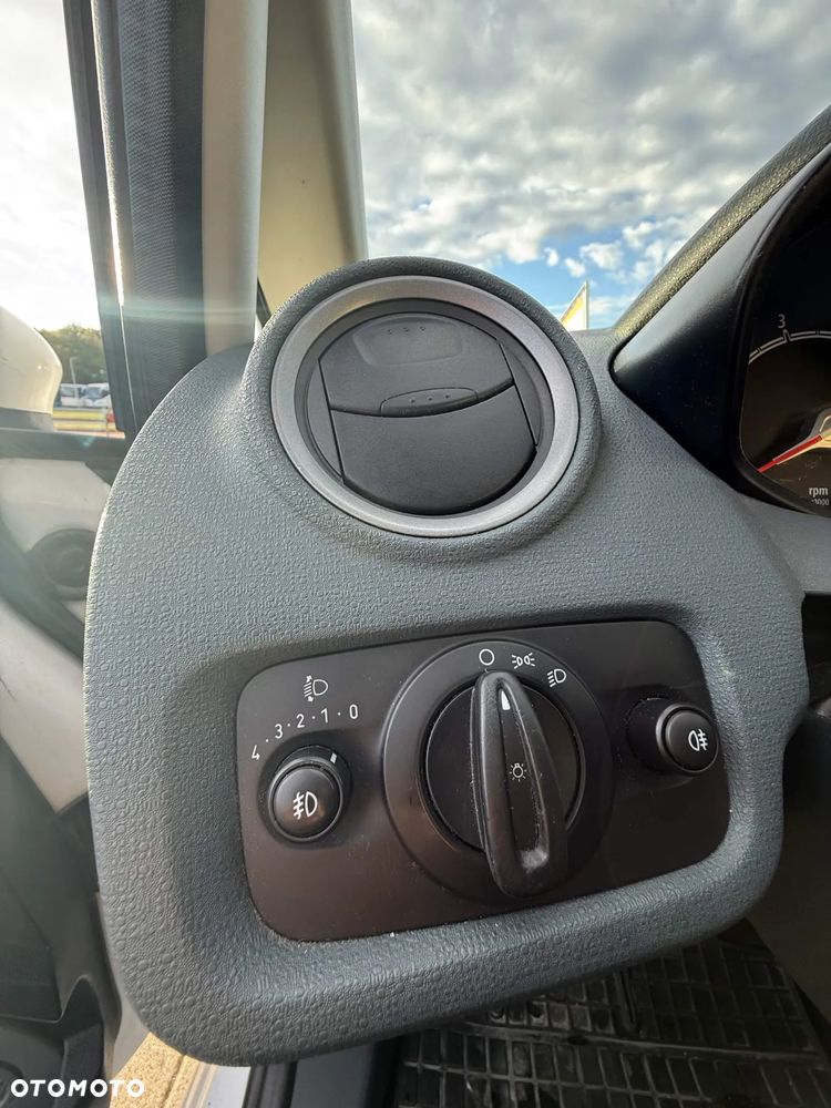 Ford Fiesta - 10