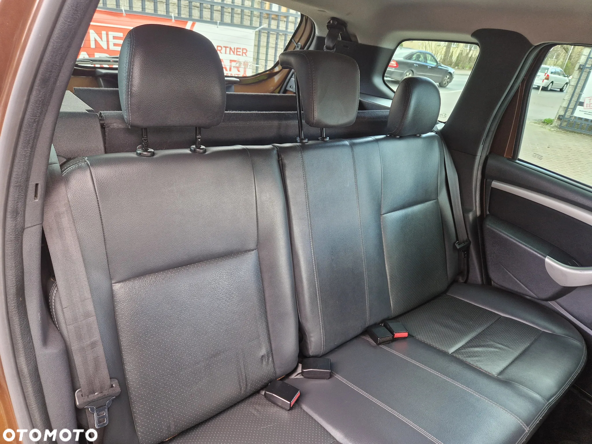 Dacia Duster 1.6 16V 4x2 Prestige - 30